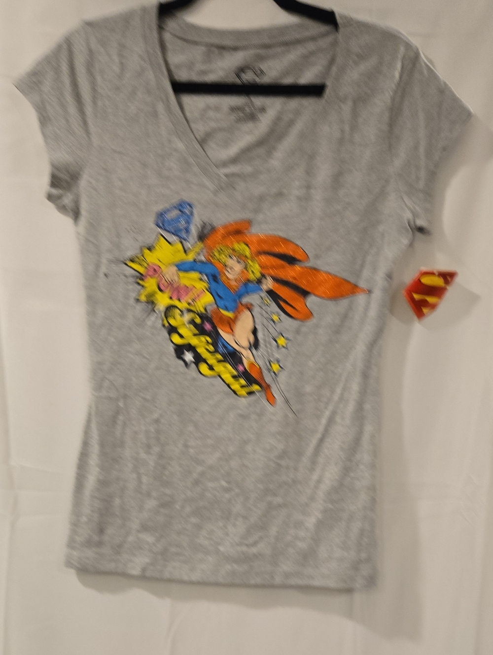 New with Tags Supergirl DC Comics Graphic V-Neck T-Shirt